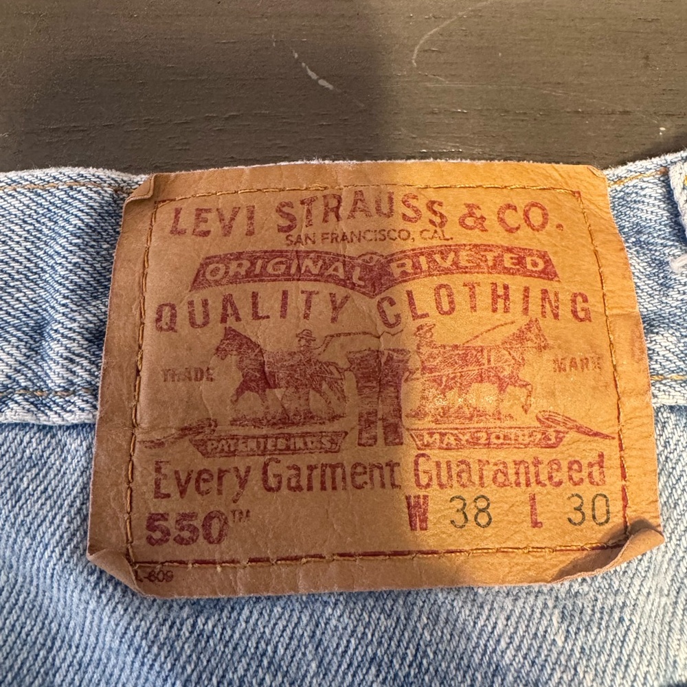 Levi's 38x30 - Picture 4 of 4